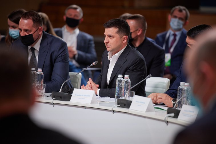 How Zelenskyy can challenge Ukraine's media magnates | openDemocracy